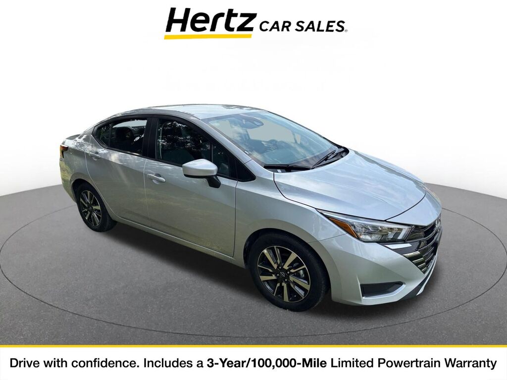 2025 Nissan Versa SV — photo 1 of 4