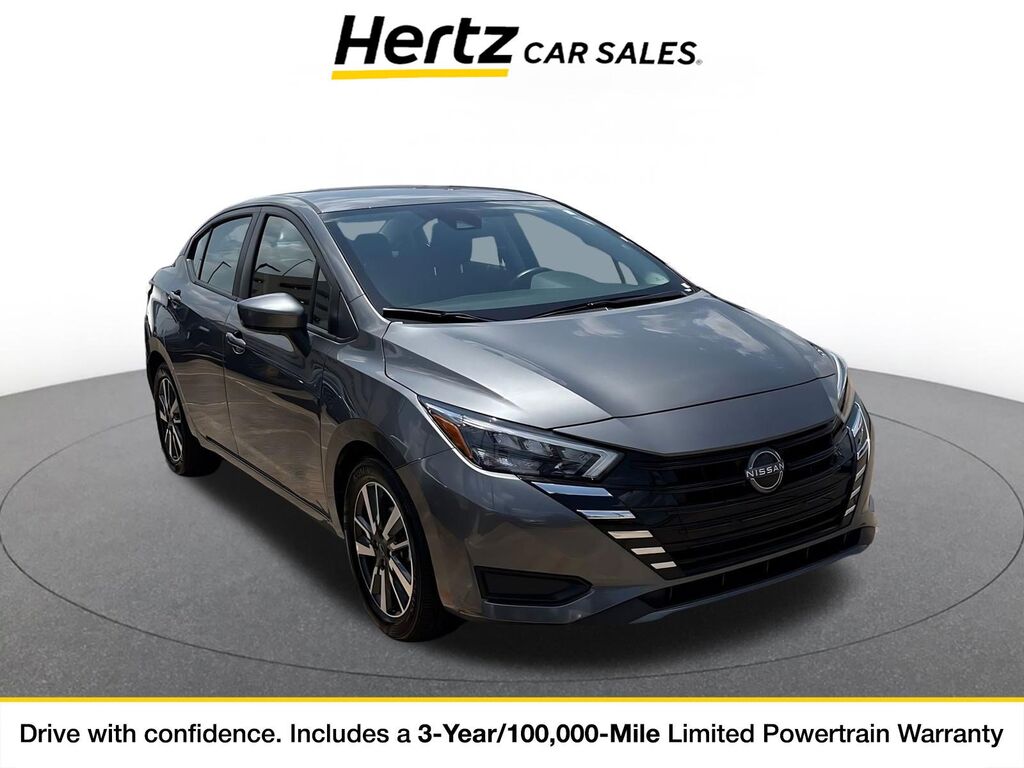 2025 Nissan Versa SV — photo 1 of 4