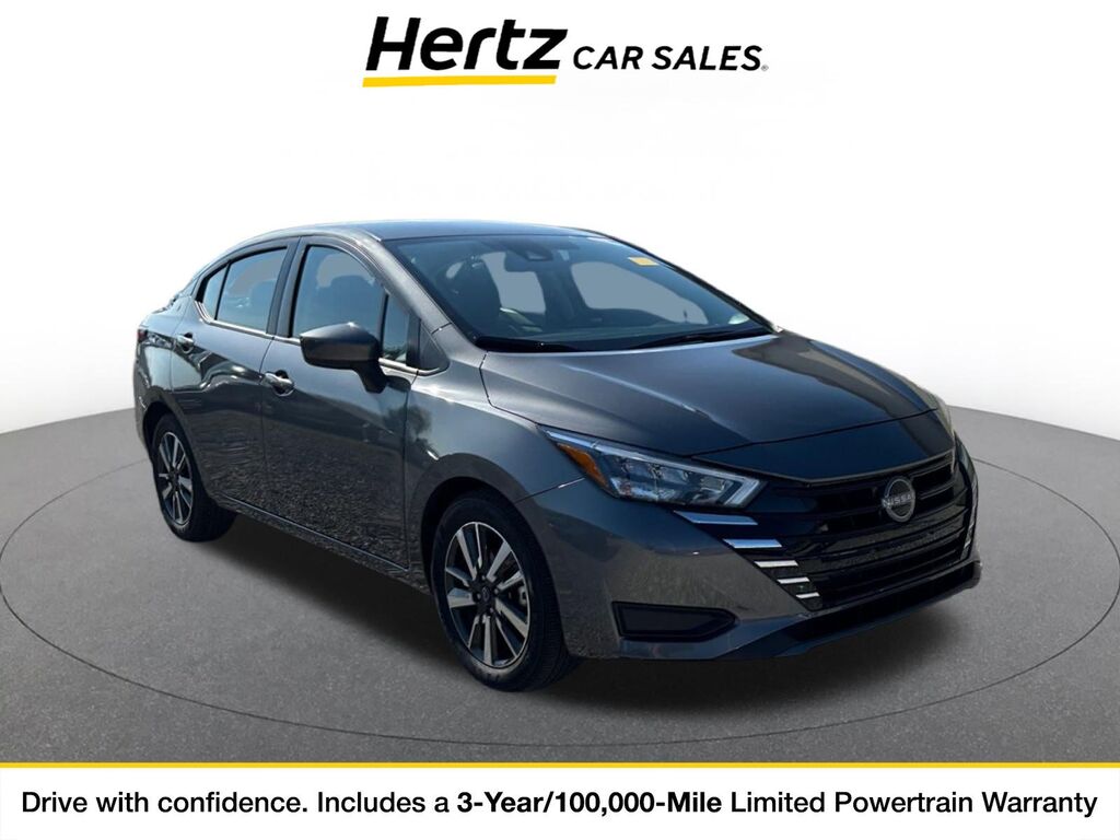 2025 Nissan Versa SV — photo 1 of 11