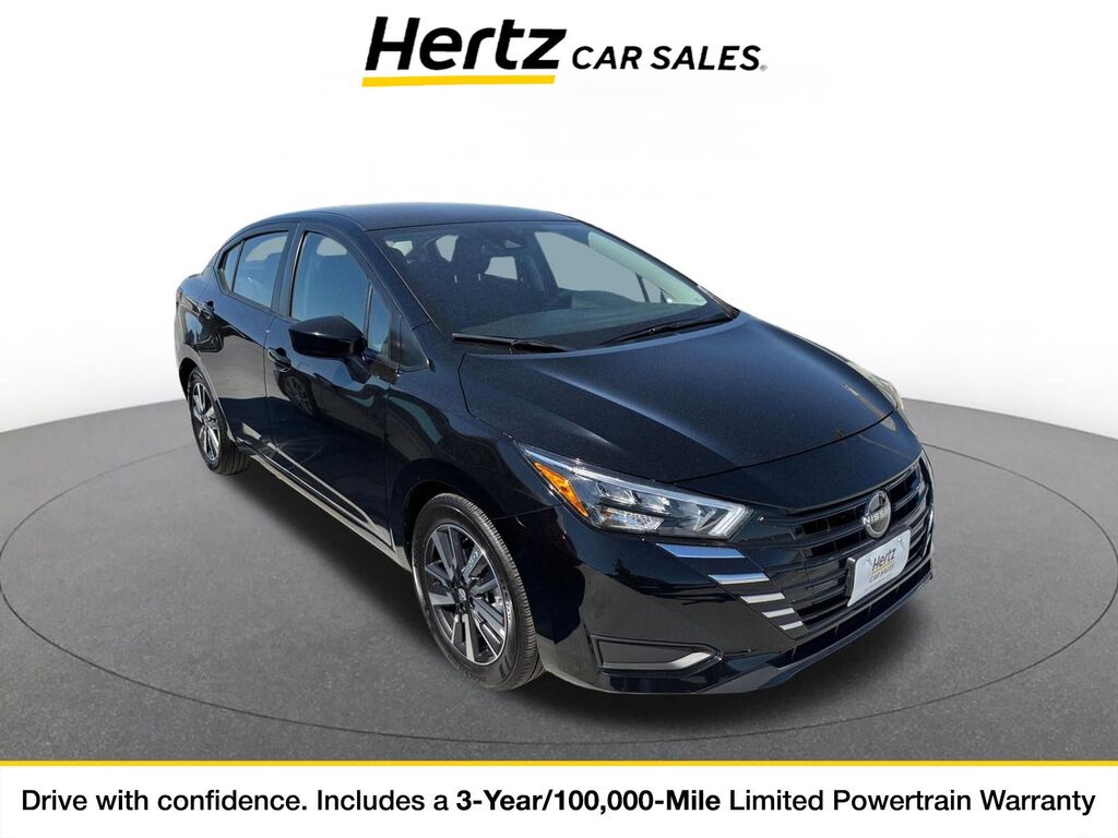 2025 Nissan Versa SV — photo 1 of 11