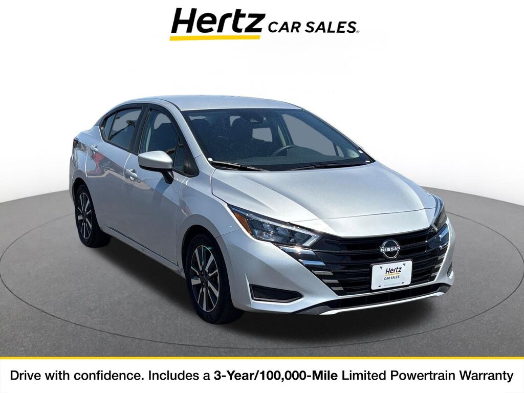 2025 Nissan Versa SV — photo 1 of 11