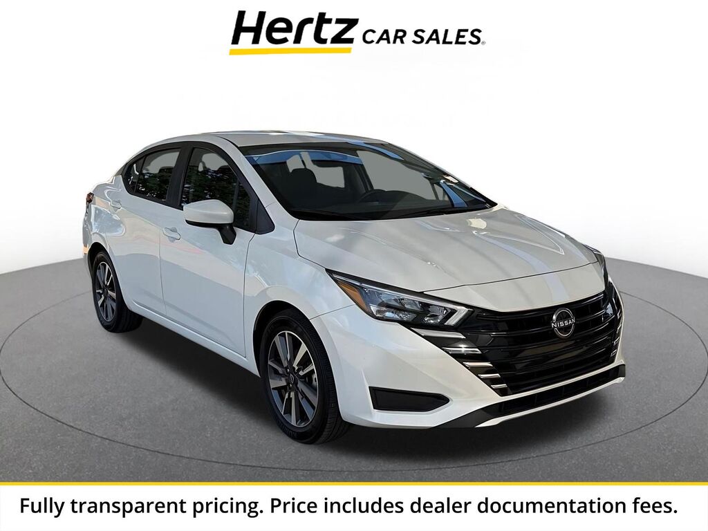 2025 Nissan Versa SV — photo 1 of 11