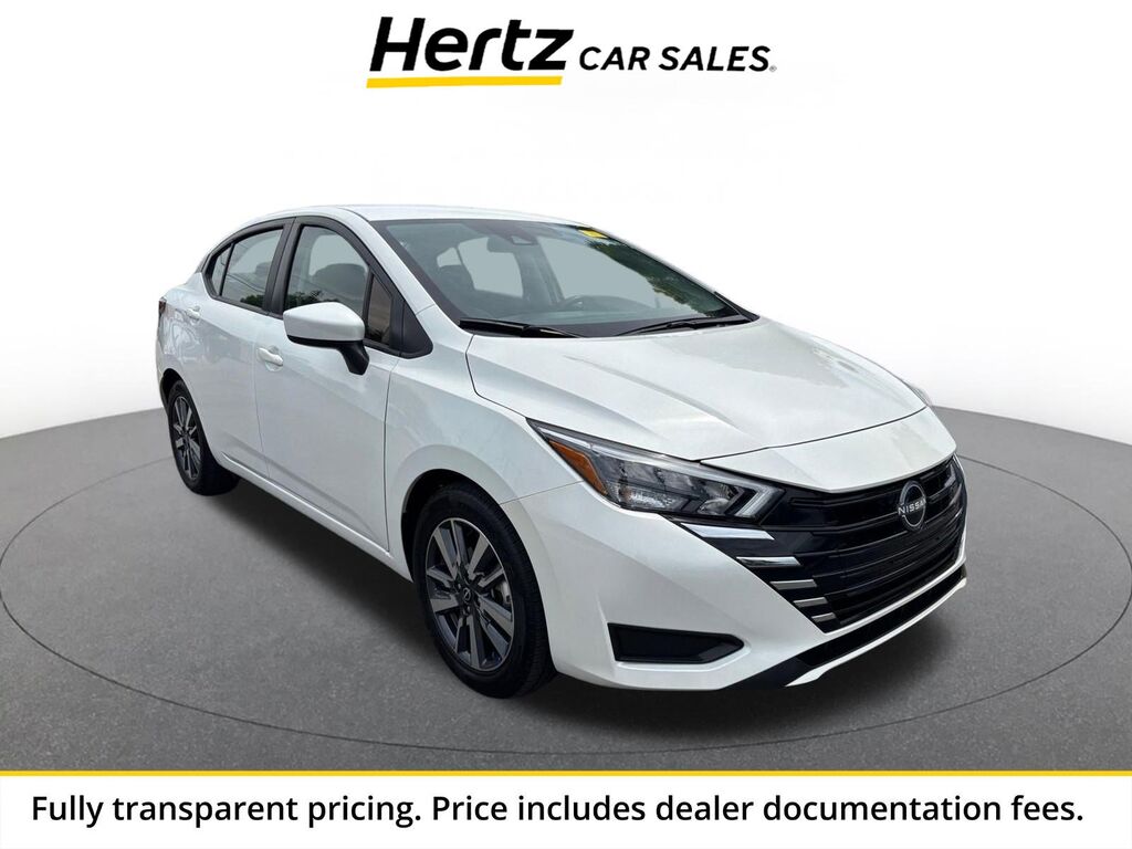 2025 Nissan Versa SV — photo 1 of 11