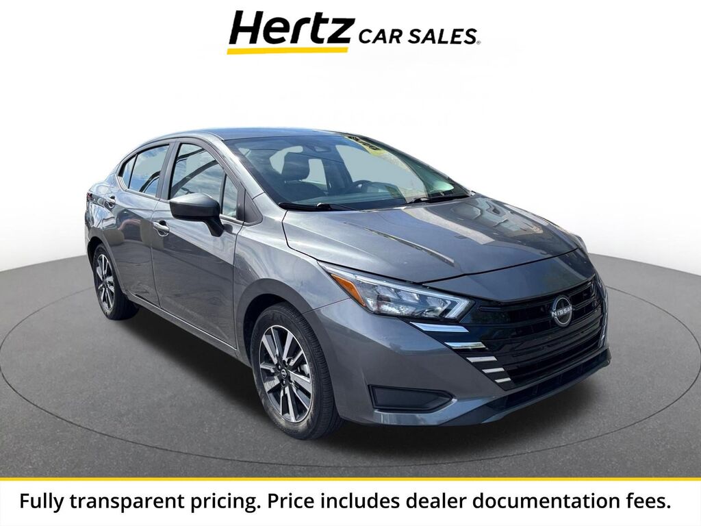 2025 Nissan Versa SV — photo 1 of 11