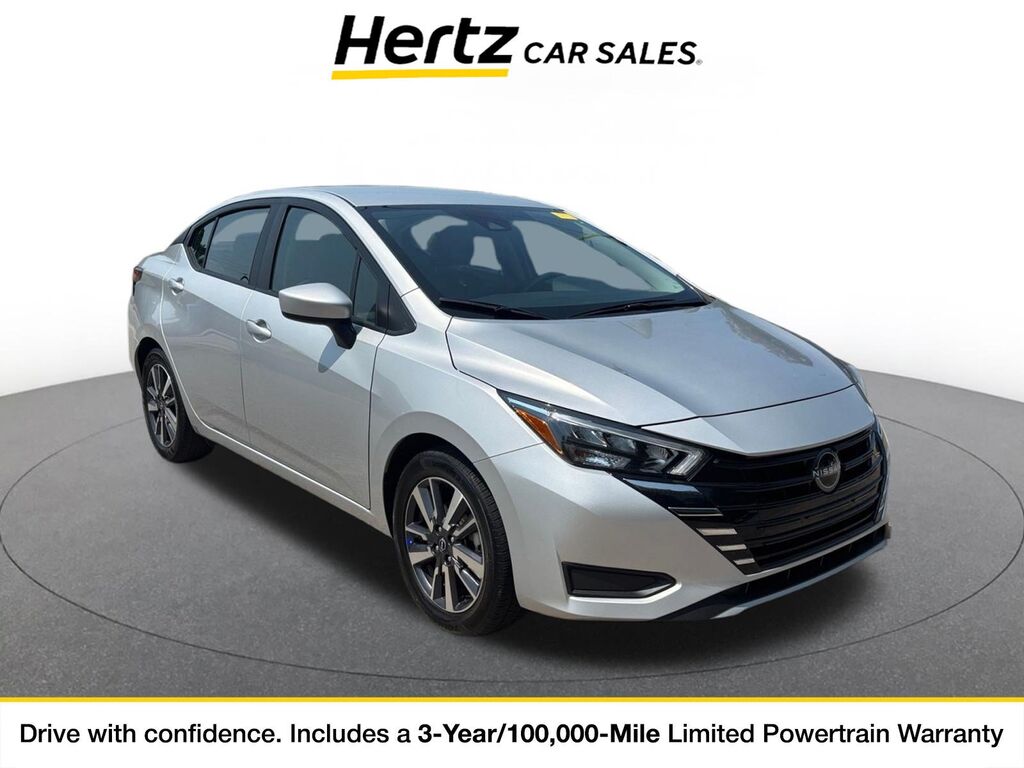 2025 Nissan Versa SV — photo 1 of 11