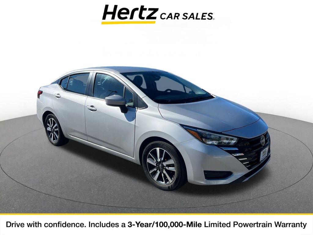 2025 Nissan Versa SV — photo 1 of 11