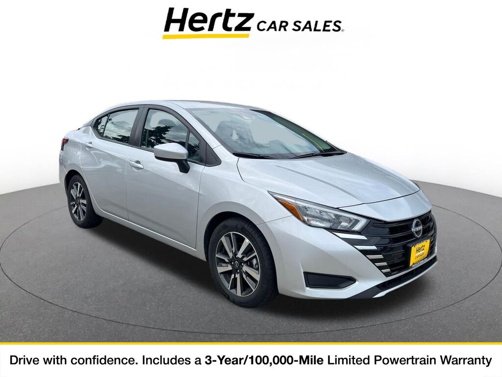 2025 Nissan Versa SV — photo 1 of 11