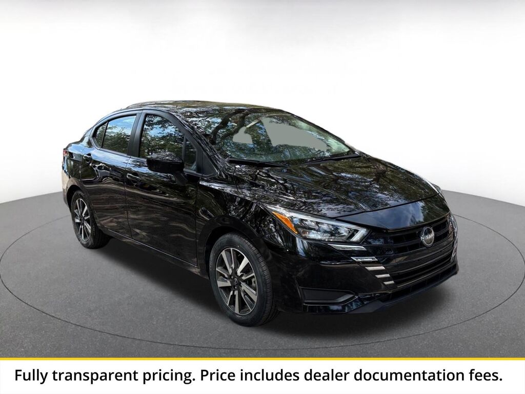 2025 Nissan Versa SV — photo 1 of 10