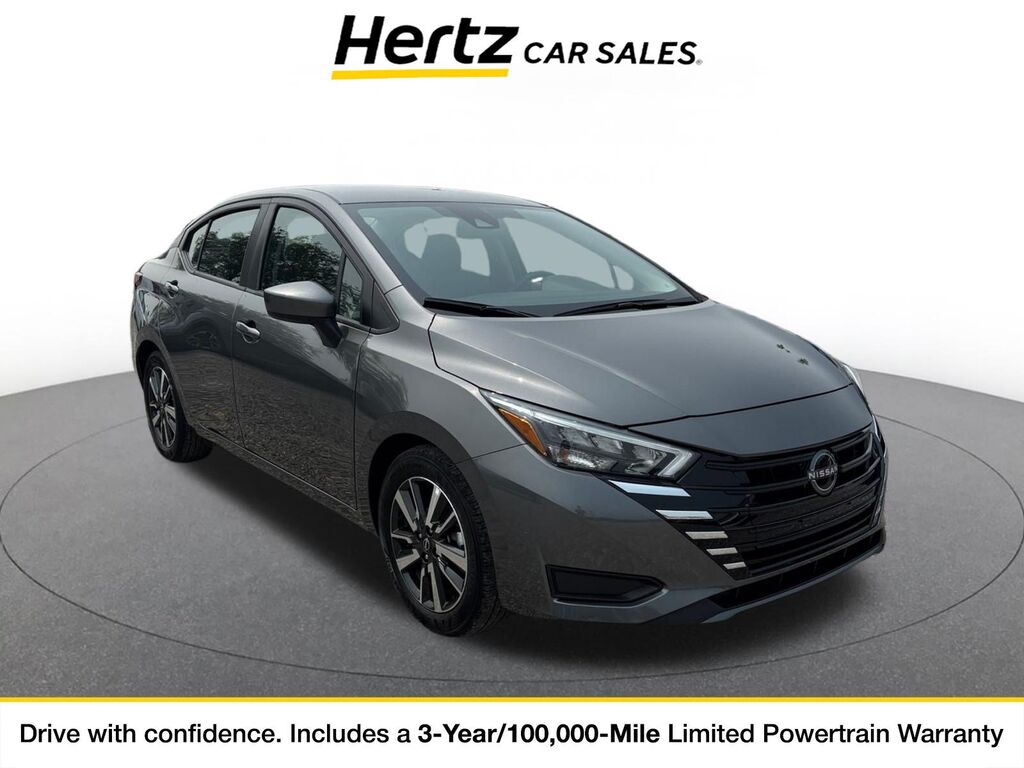 2025 Nissan Versa SV — photo 1 of 11