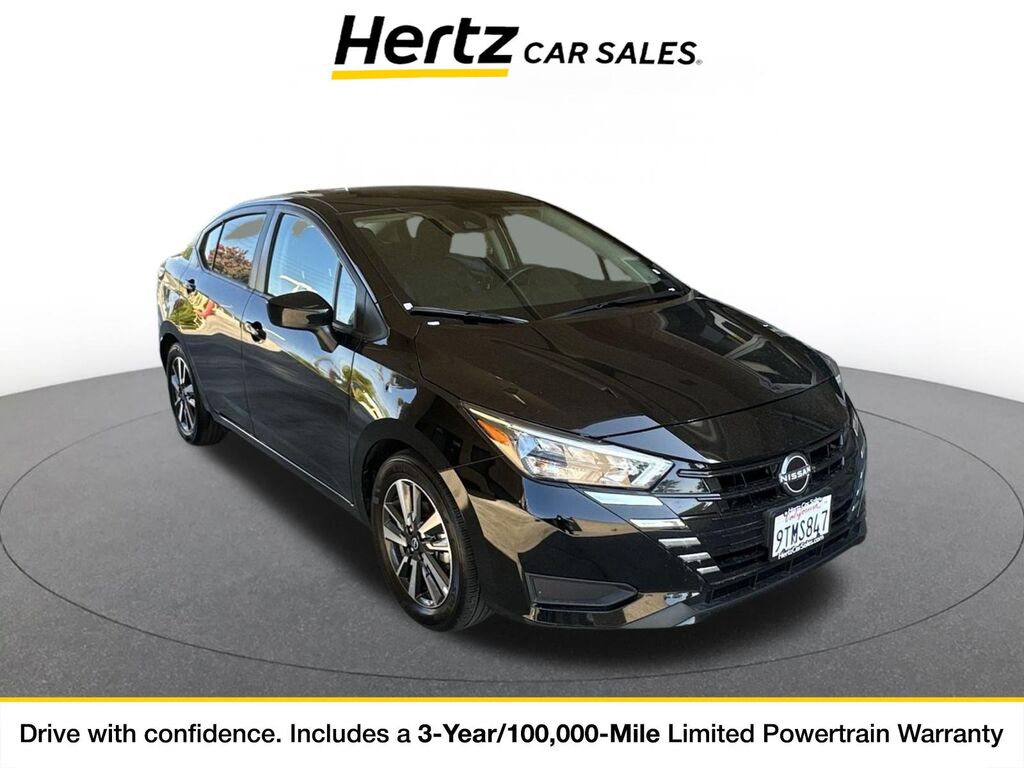 2025 Nissan Versa SV — photo 1 of 11