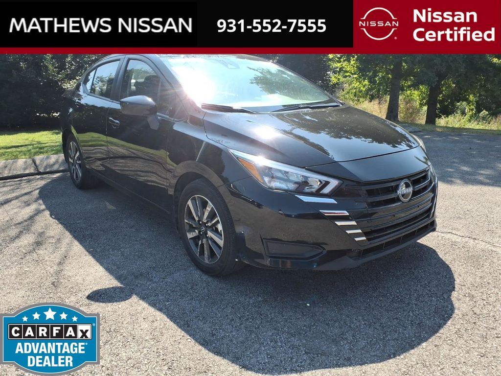 2025 Nissan Versa 1.6 SV — photo 1 of 6