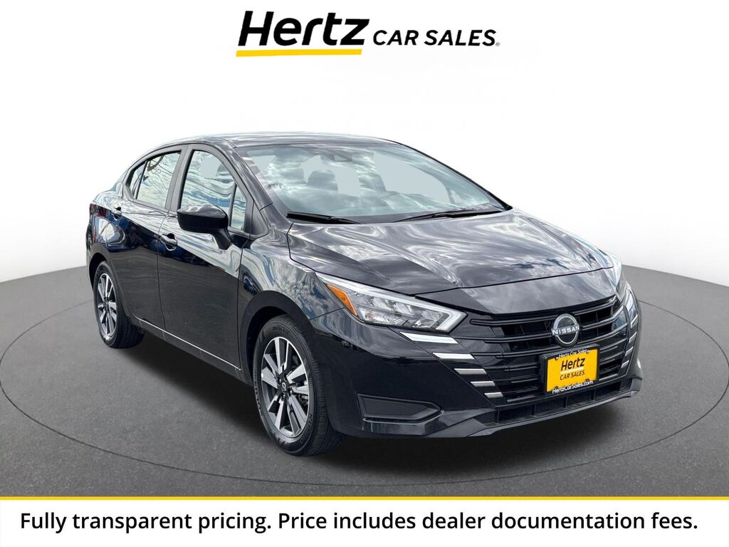 2025 Nissan Versa SV — photo 1 of 11