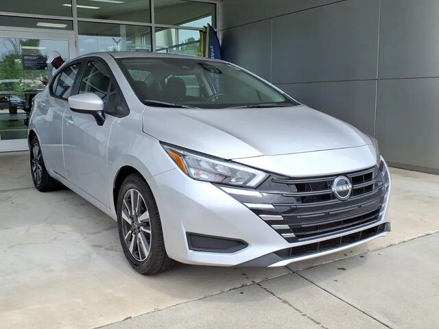 2025 Nissan Versa SV
