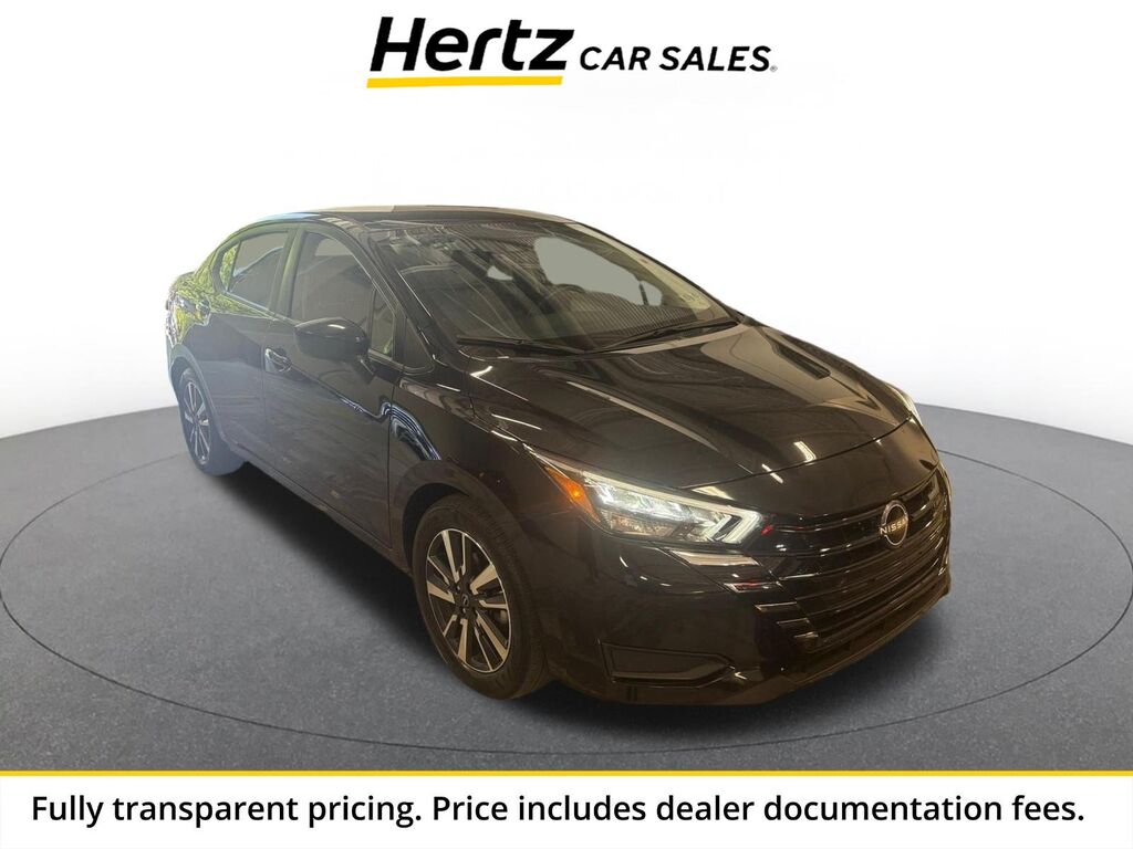 2025 Nissan Versa SV — photo 1 of 11