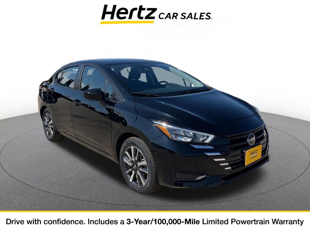 2025 Nissan Versa SV — photo 1 of 11