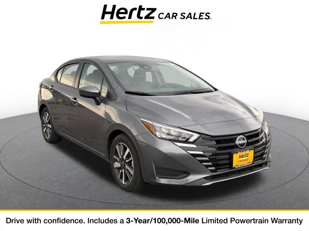 2025 Nissan Versa SV — photo 1 of 11
