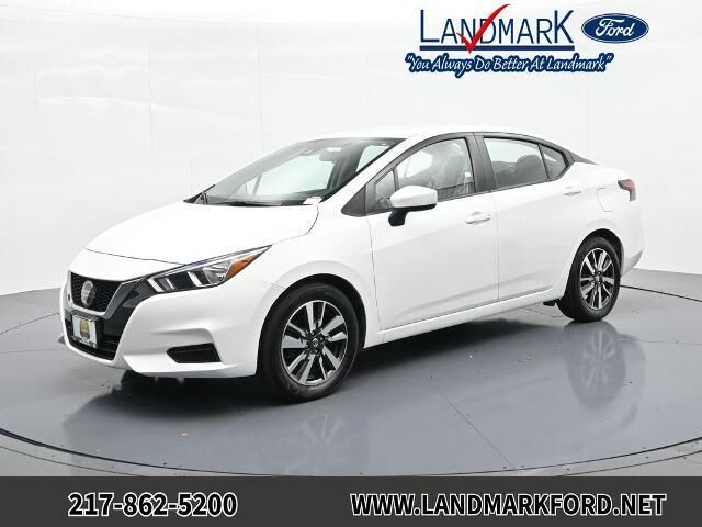 2022 Nissan Versa SV — photo 1 of 1
