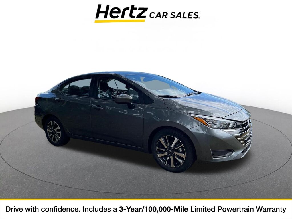 2025 Nissan Versa SV — photo 1 of 11