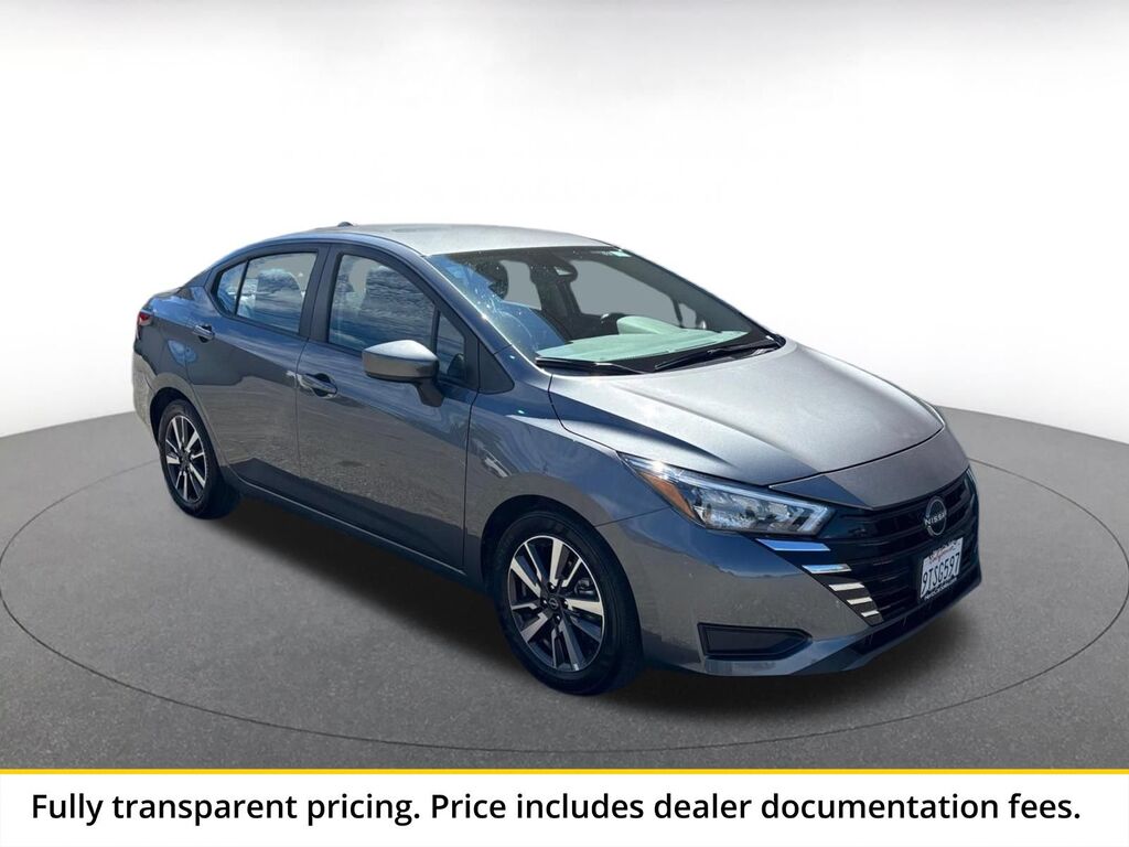2025 Nissan Versa SV — photo 1 of 11