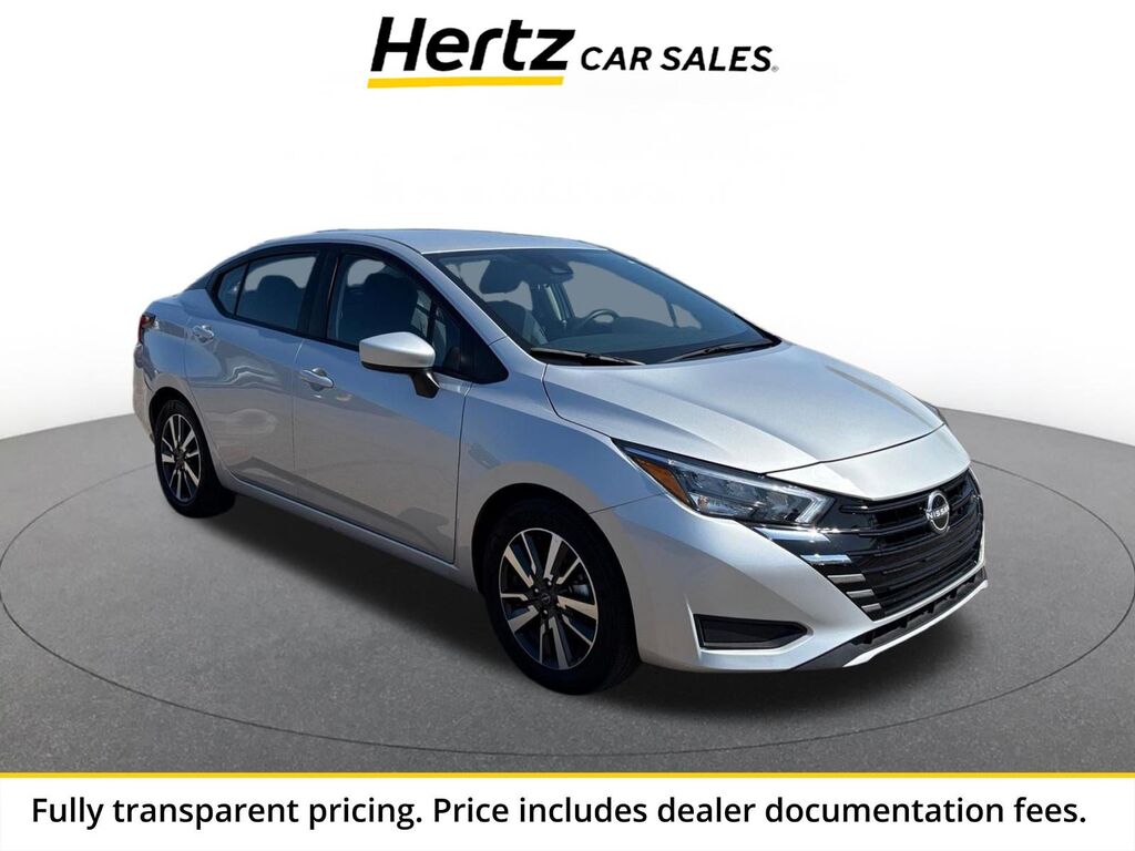 2025 Nissan Versa SV — photo 1 of 11
