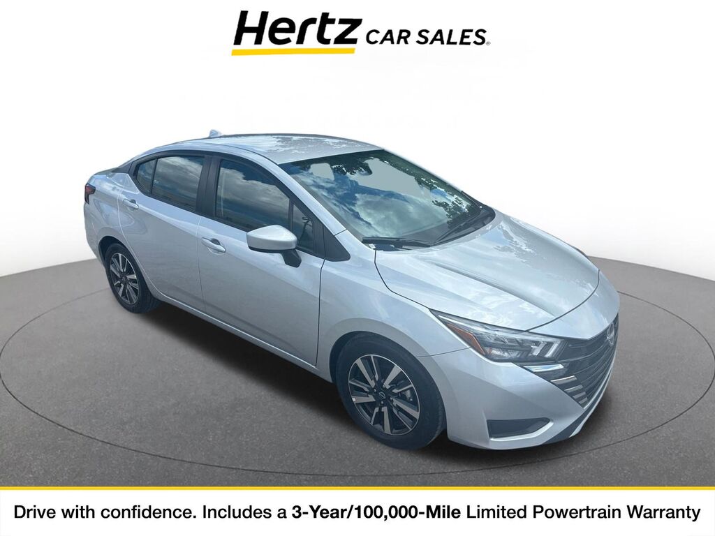 2025 Nissan Versa SV — photo 1 of 11