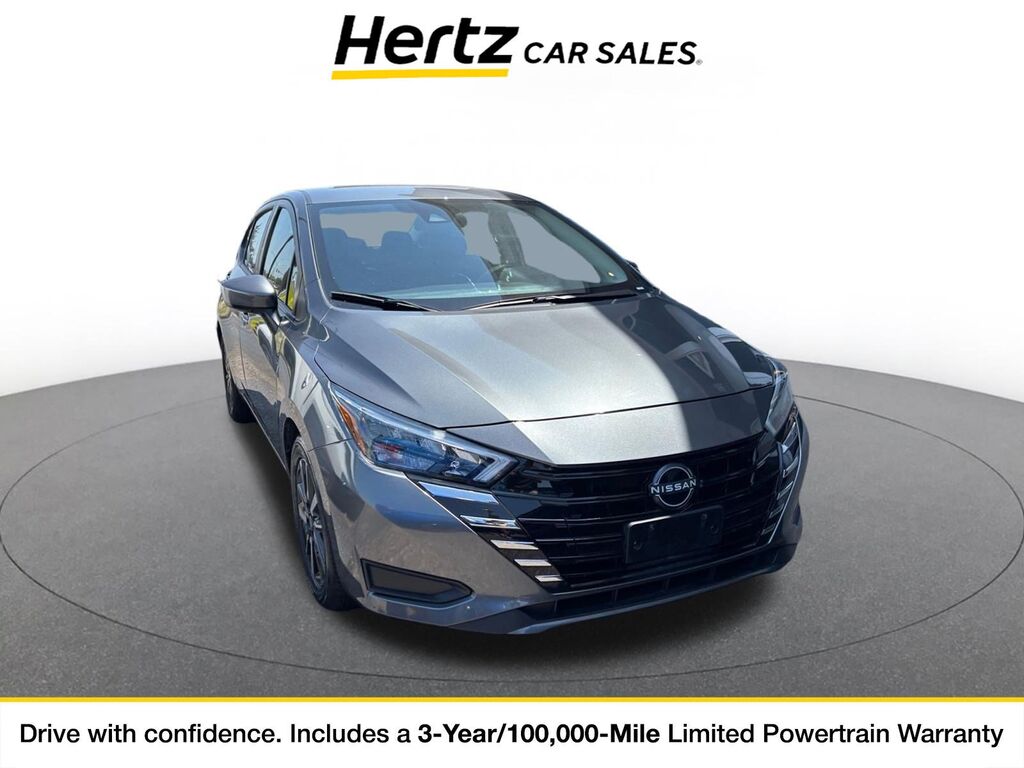 2025 Nissan Versa SV — photo 1 of 11