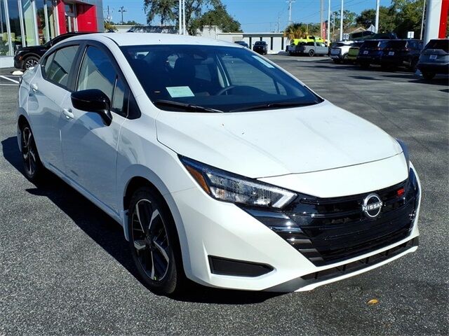 2025 Nissan Versa 1.6 SR