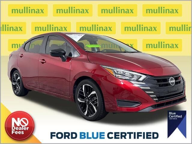 2023 Nissan Versa SR