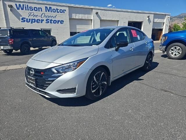 2025 Nissan Versa SR