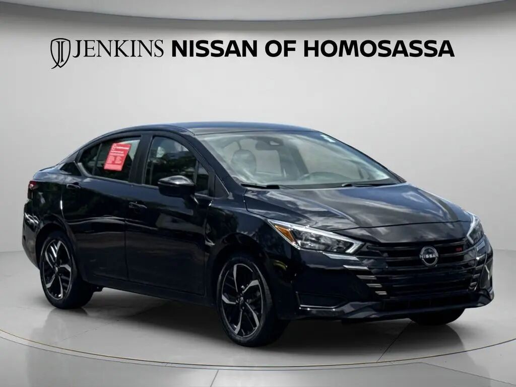 2024 Nissan Versa SR