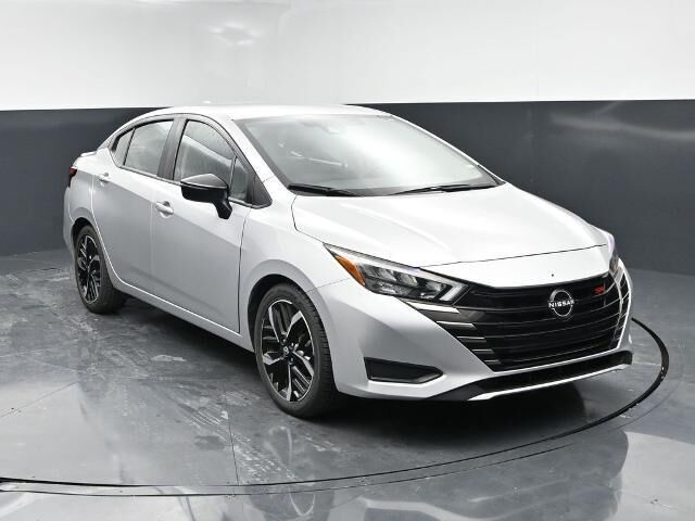 2024 Nissan Versa SR