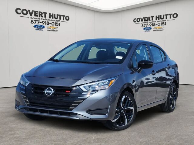 2025 Nissan Versa SR