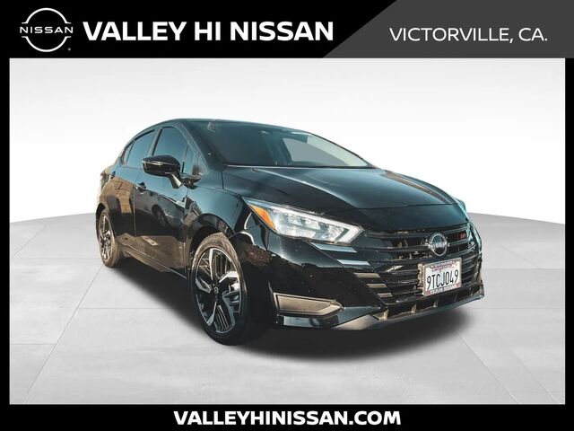 2025 Nissan Versa SR