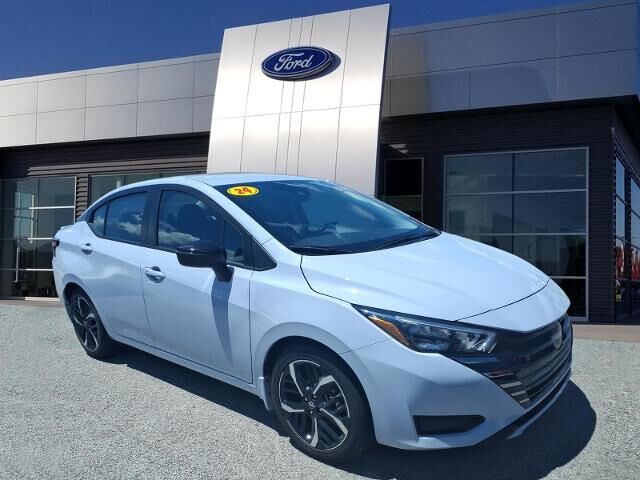 2024 Nissan Versa SR