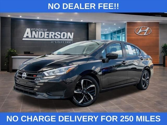 2024 Nissan Versa SR — photo 1 of 13