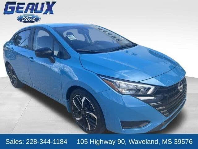 2025 Nissan Versa SR