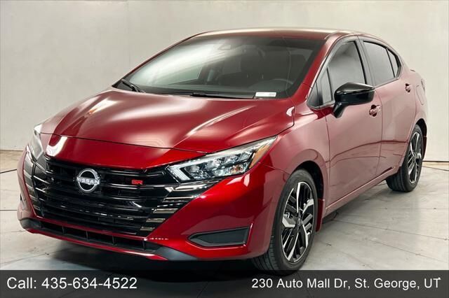 2025 Nissan Versa SR — photo 1 of 13