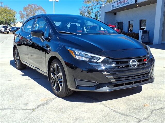 2025 Nissan Versa 1.6 SR