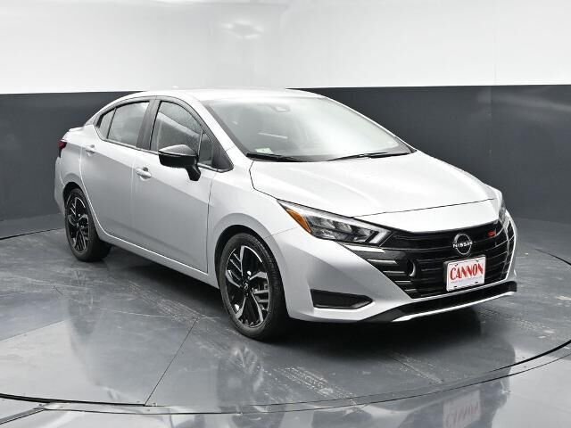 2024 Nissan Versa SR
