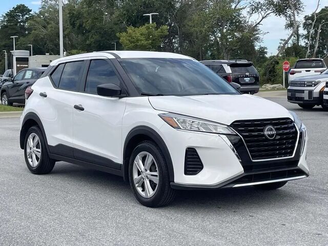 2024 Nissan Kicks S