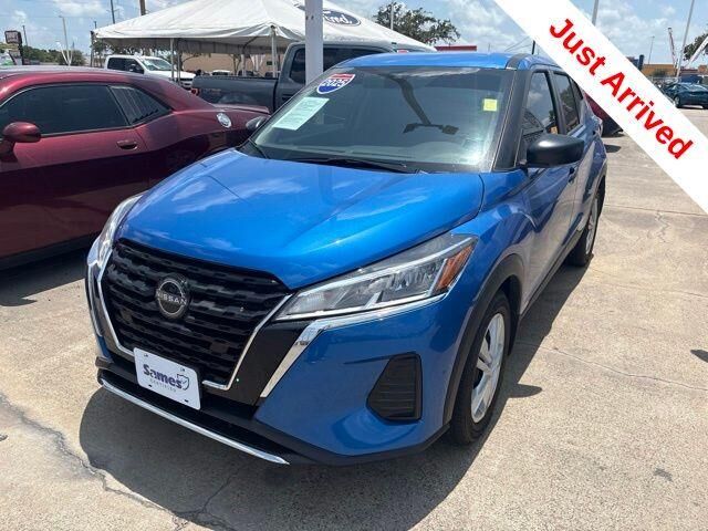 2025 Nissan Kicks Play S