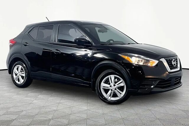 2020 Nissan Kicks S