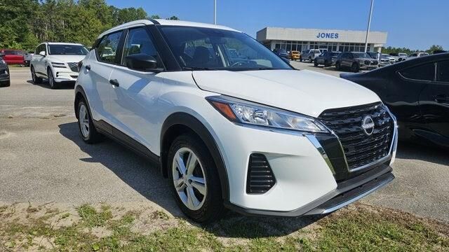 2023 Nissan Kicks S
