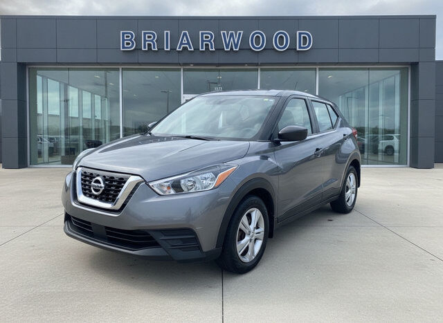 2020 Nissan Kicks S — photo 1 of 1