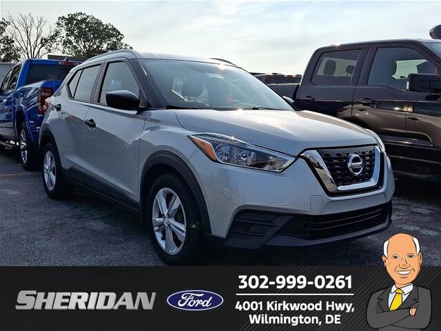 2019 Nissan Kicks S — photo 1 of 13