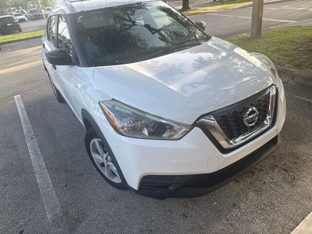 2019 Nissan Kicks S