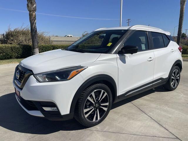 2019 Nissan Kicks S