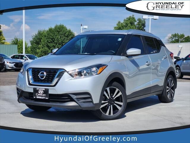 2019 Nissan Kicks SV — photo 1 of 6