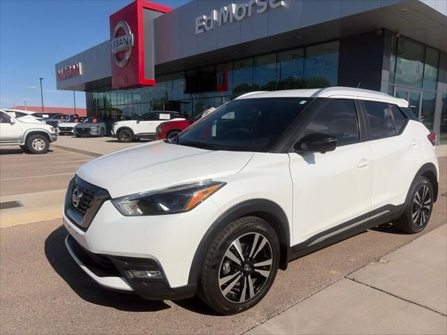 2019 Nissan Kicks SR