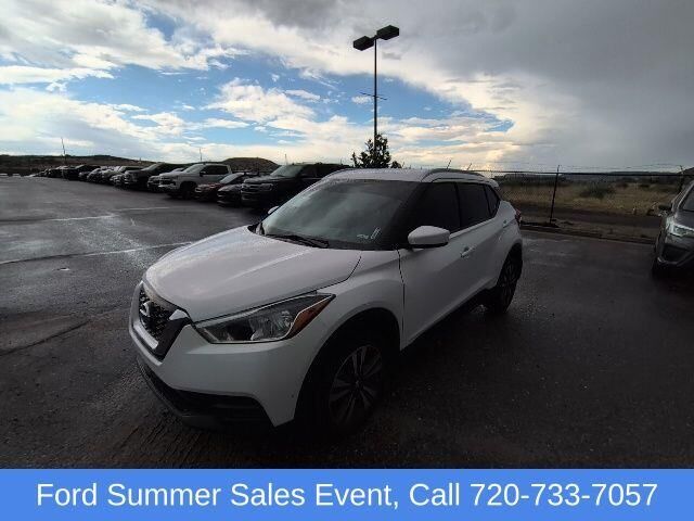 2019 Nissan Kicks S — photo 1 of 13